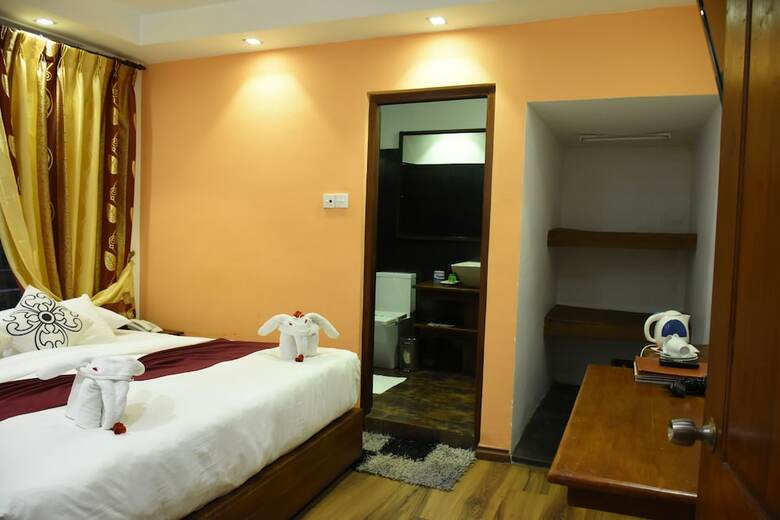 Midky Hotel