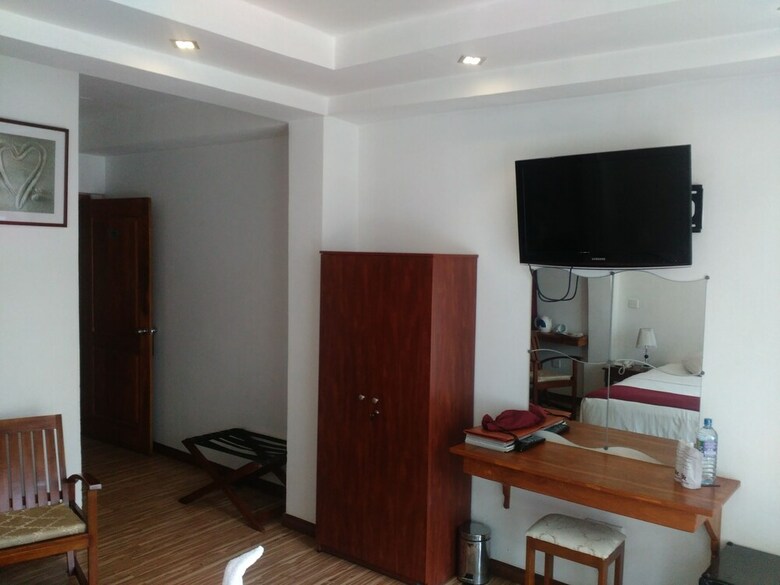 Midky Hotel