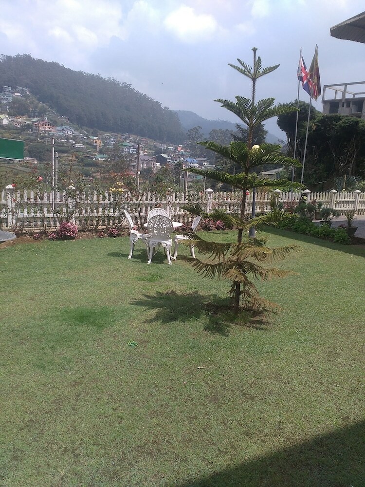 Midky Hotel