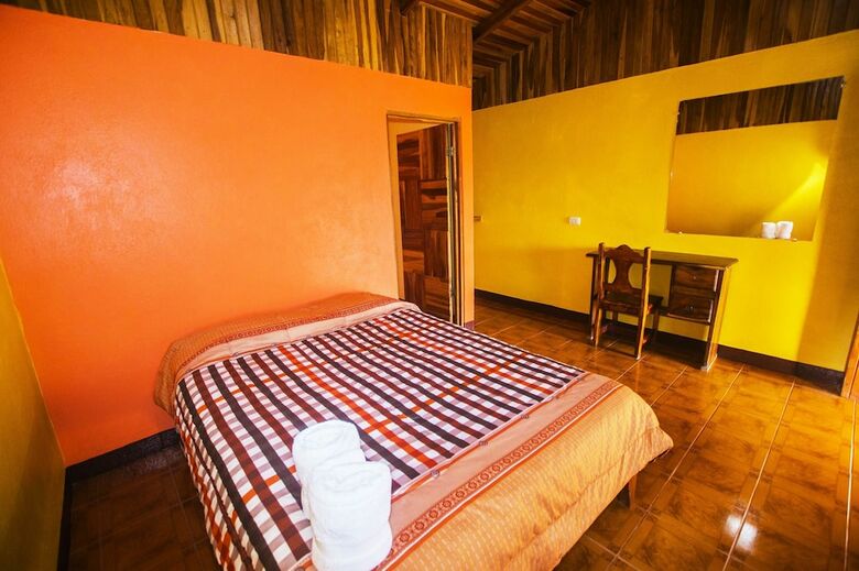 Hostal Hotel Roca Verde