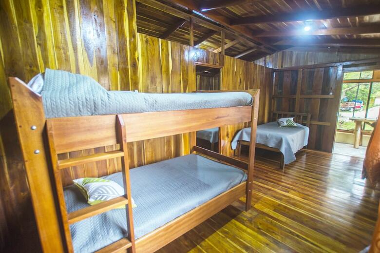 Hostal Hotel Roca Verde