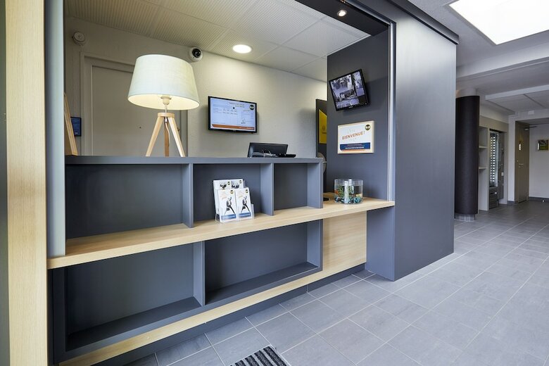 B&B Hotel Caen M�morial