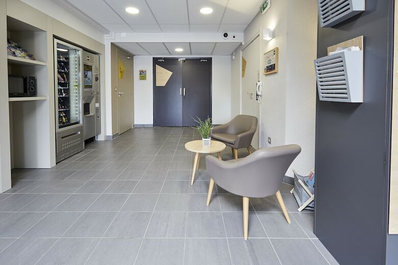 B&B Hotel Caen M�morial