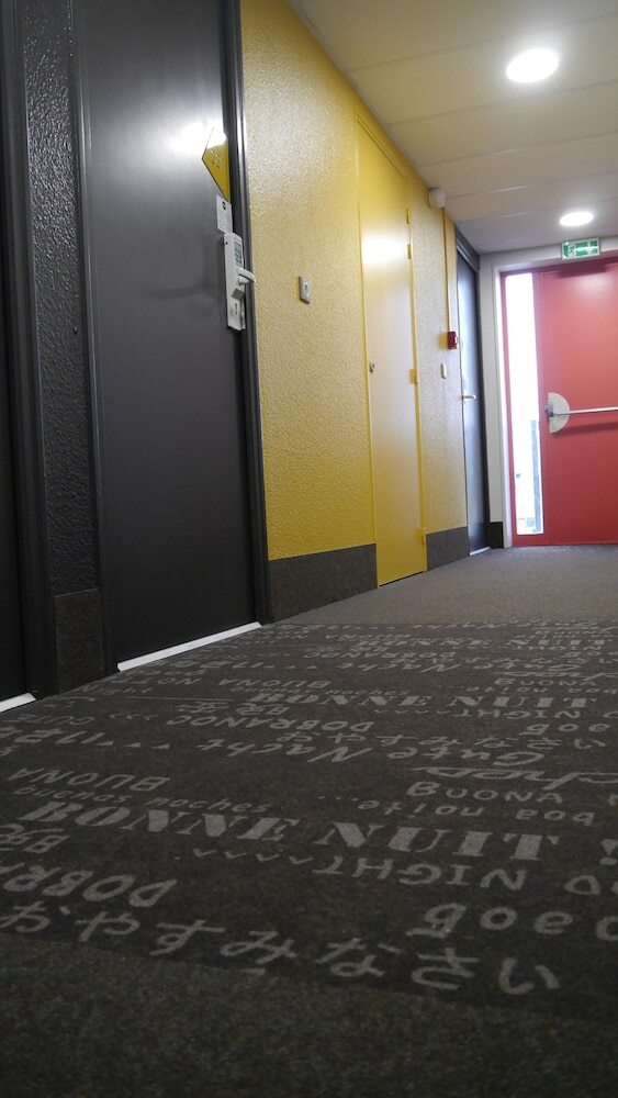 B&B Hotel Caen M�morial