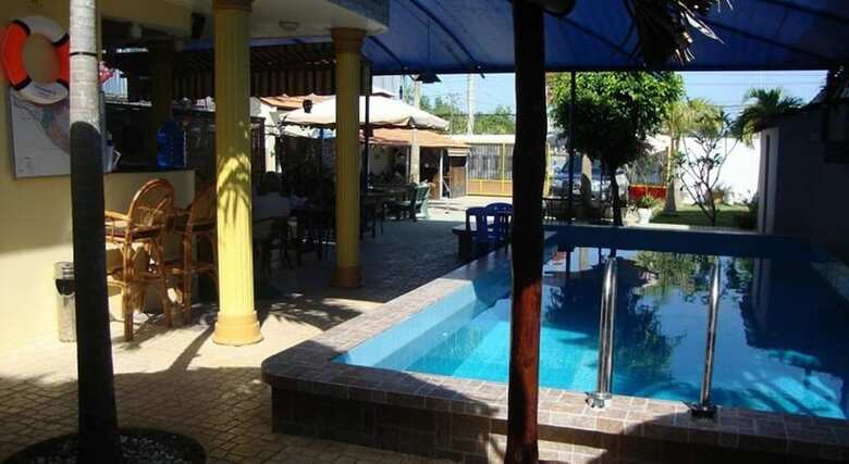 Oasis Hotel