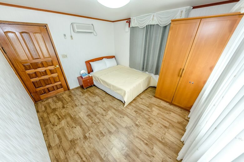 Hotel Gyulhyanggi Pension