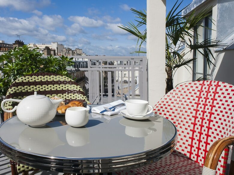 Hotel H�tel Eiffel Blomet