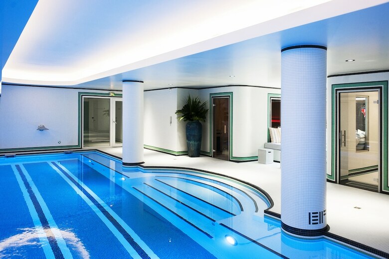 Hotel H�tel Eiffel Blomet