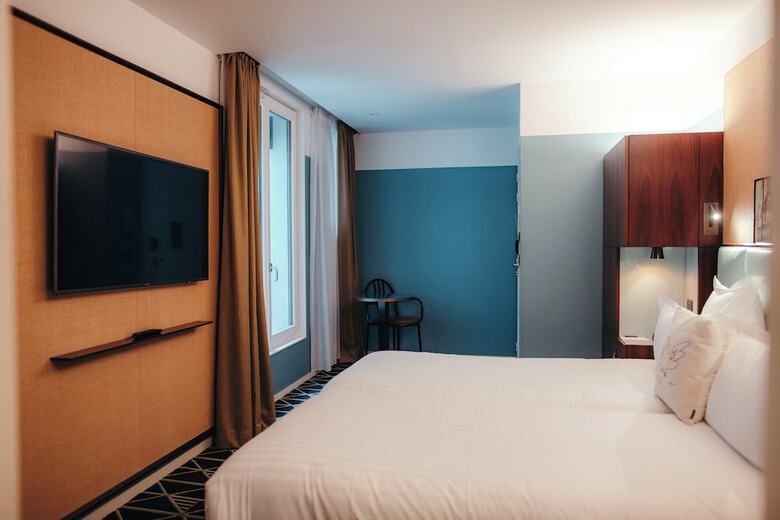 Hotel H�tel Eiffel Blomet