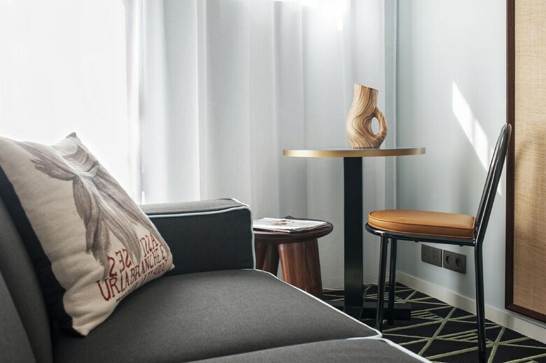 Hotel H�tel Eiffel Blomet