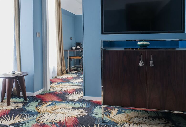 Hotel H�tel Eiffel Blomet