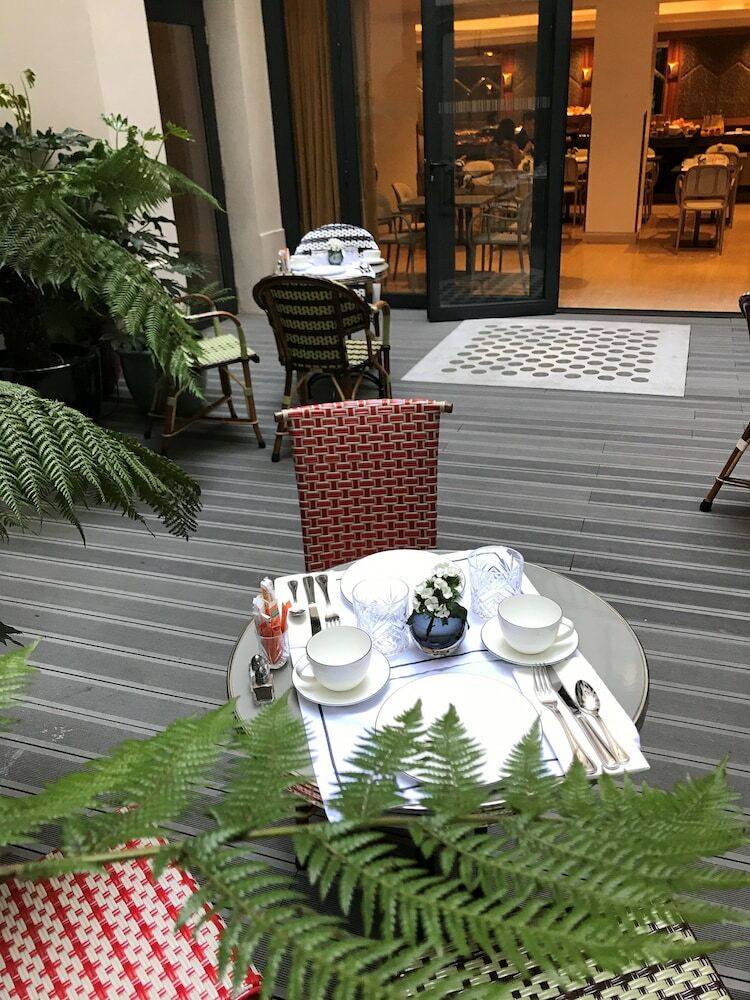 Hotel H�tel Eiffel Blomet