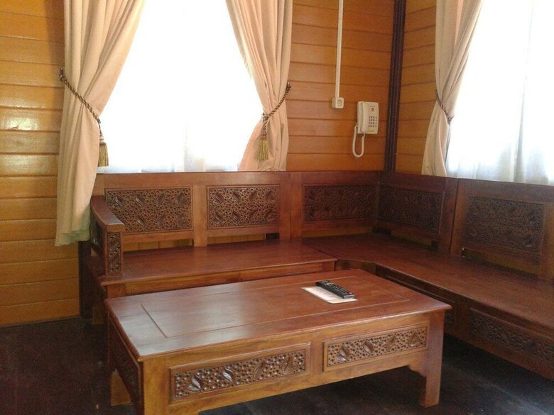 Hotel Queen Of The South Resort
