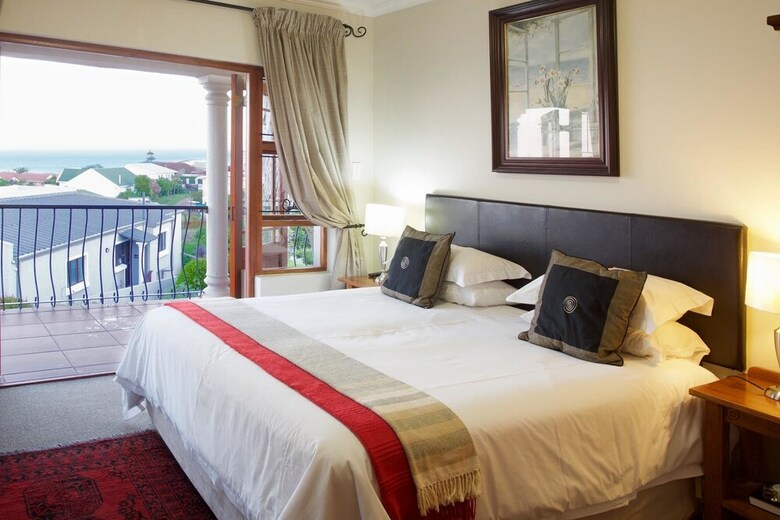 Bed & Breakfast Sea Whisper Guest House & Self Catering