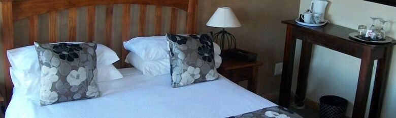 Bed & Breakfast Sea Whisper Guest House & Self Catering