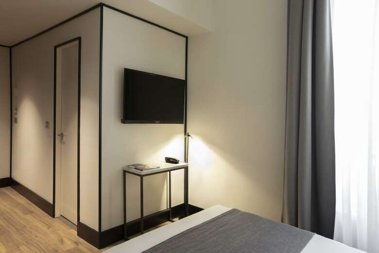 Hotel Icon Embassy By Petit Palace