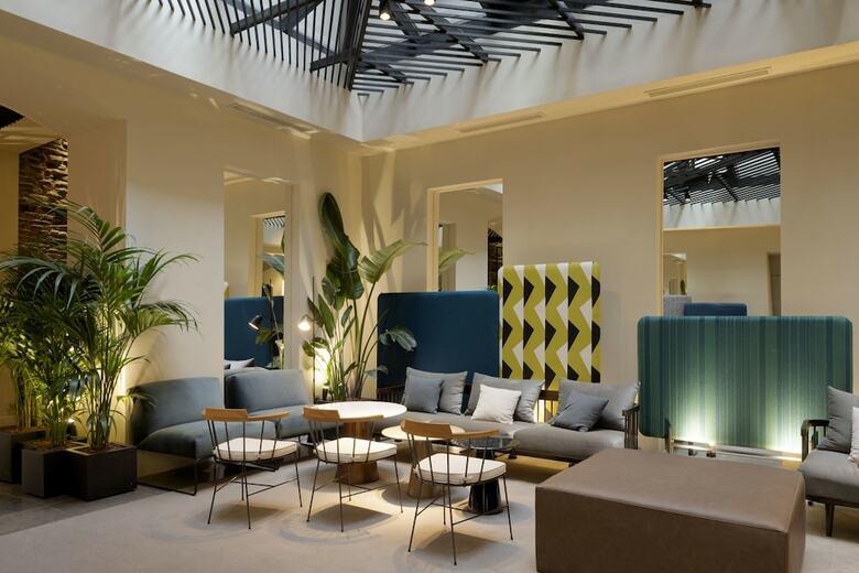 Hotel Icon Embassy By Petit Palace