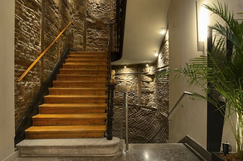 Hotel Icon Embassy By Petit Palace