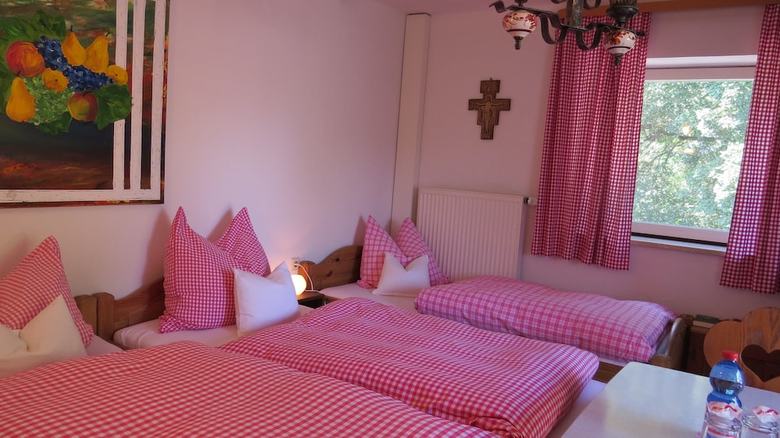 Hostal G�stehaus Huber - Original Sixties Hostel
