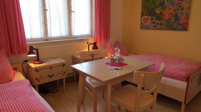 Hostal G�stehaus Huber - Original Sixties Hostel