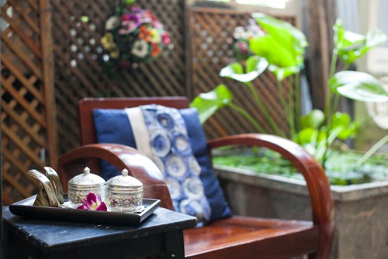 Hostal Laksameenarai Guesthouse - Hostel
