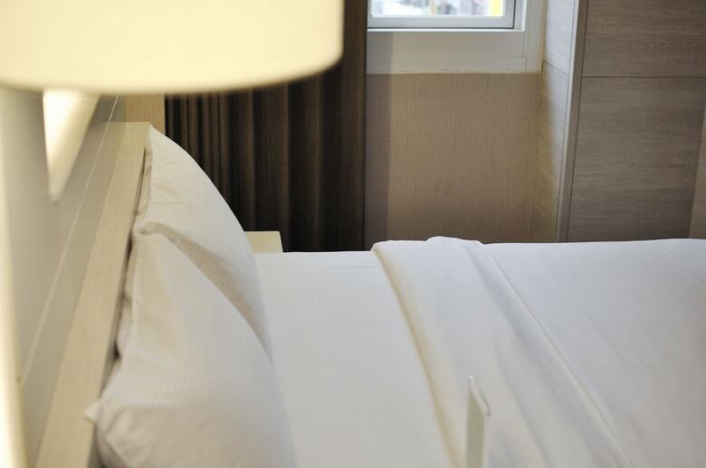 Kindness Hotel Zhongshan Bade