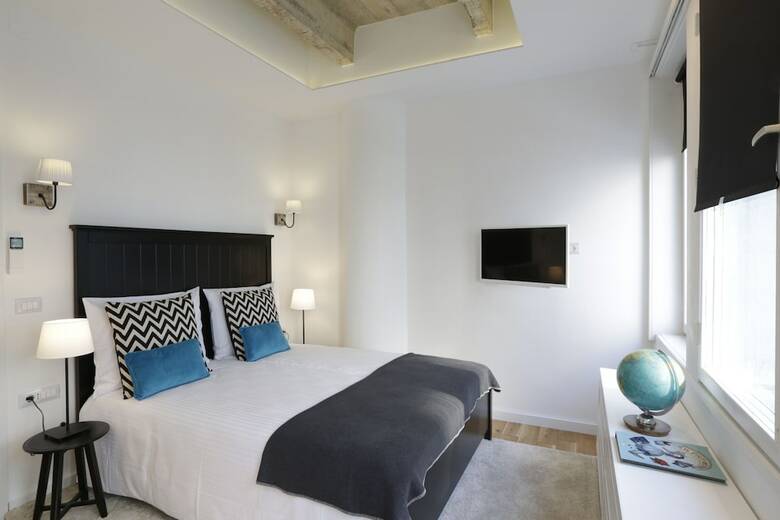 Apartamentos Angel Main Square