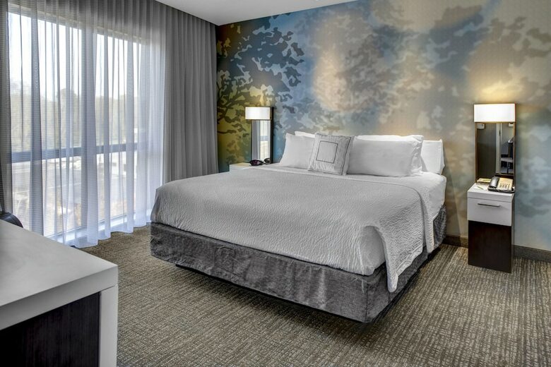 Hotel Courtyard Carrollton