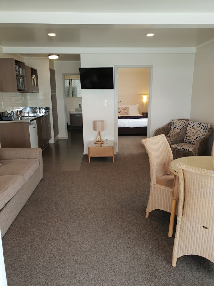 Motel Hananui Lodge And Apartments