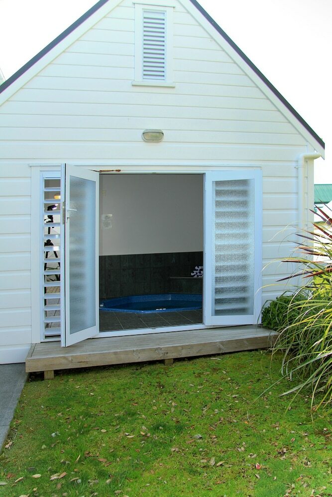 Motel Hananui Lodge And Apartments