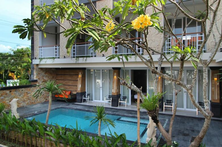 Hotel Lotus Tirta Seminyak