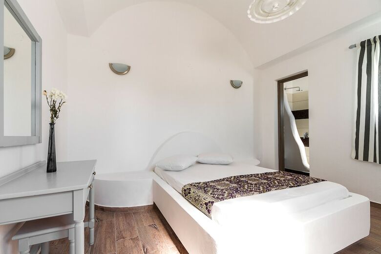 Hotel Villa Iliovasilema Santorini