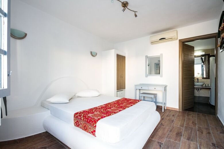 Hotel Villa Iliovasilema Santorini