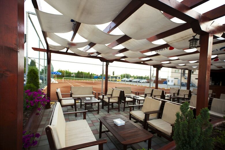 Hotel Rin Airport
