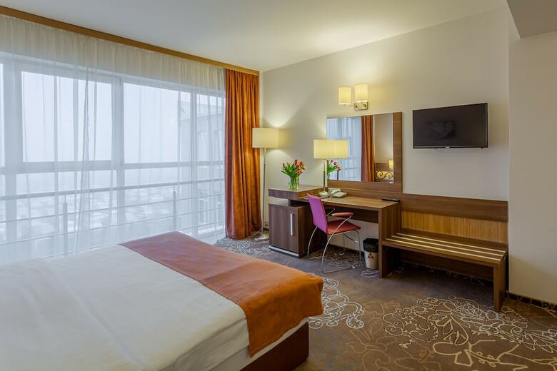 Hotel Rin Airport