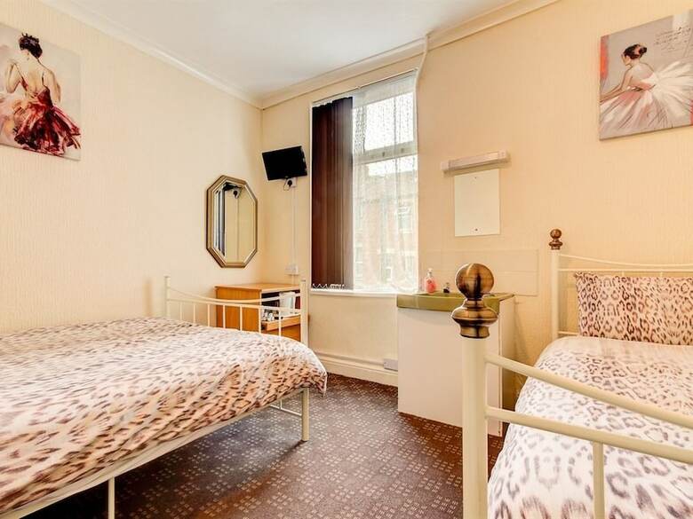 Hotel Thistle Dhu Guest House