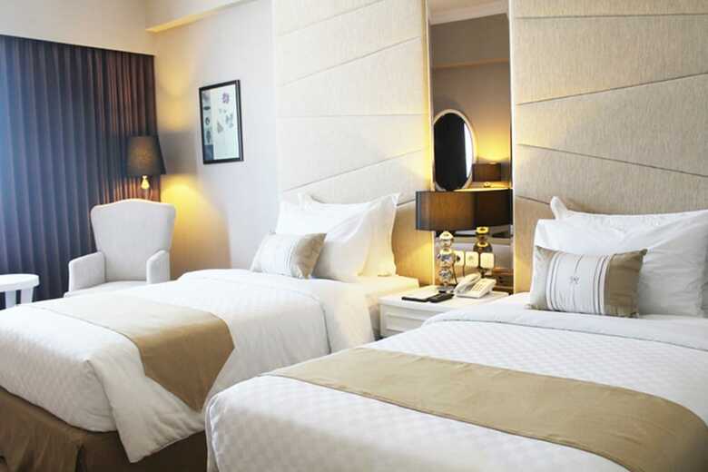 Hotel Golden Tulip Legacy Surabaya