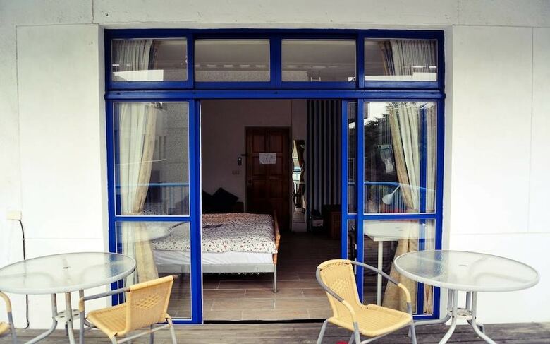 Hotel Oia Cafe B&B