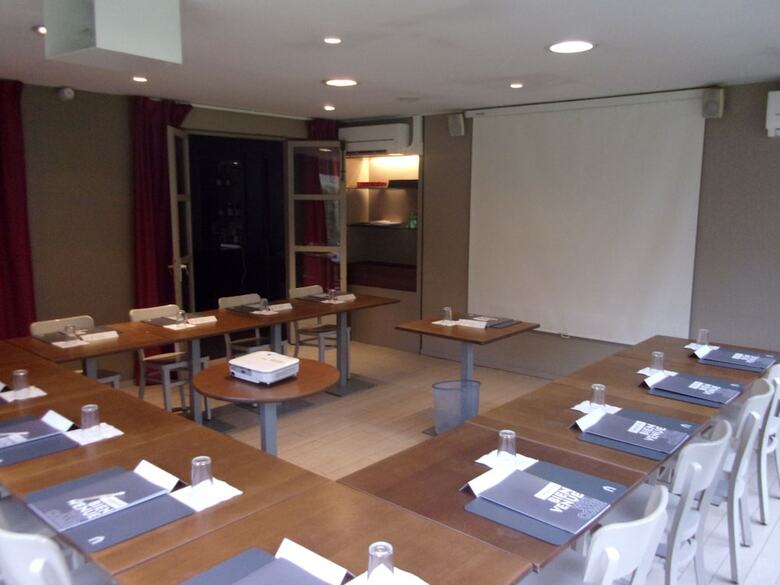 Hotel Campanile Chantilly