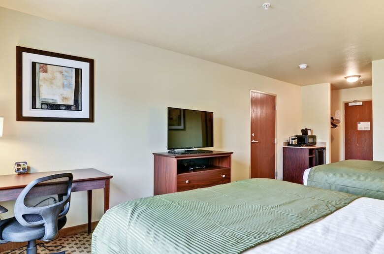 Hotel Cobblestone Inn & Suites - Ambridge