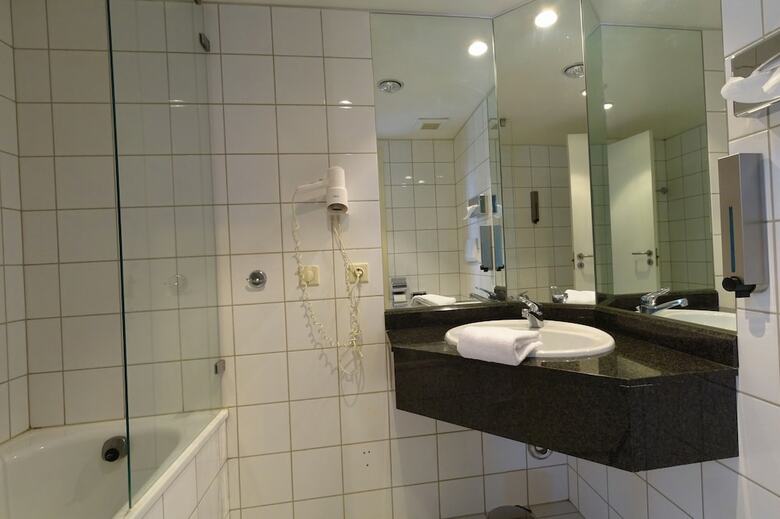 Hotel Plaza Suites R�sselsheim