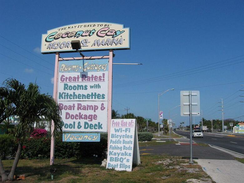 Hotel Coconut Cay Resort & Marina