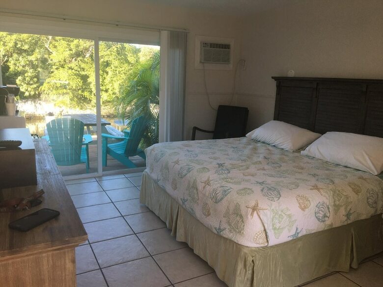 Hotel Coconut Cay Resort & Marina