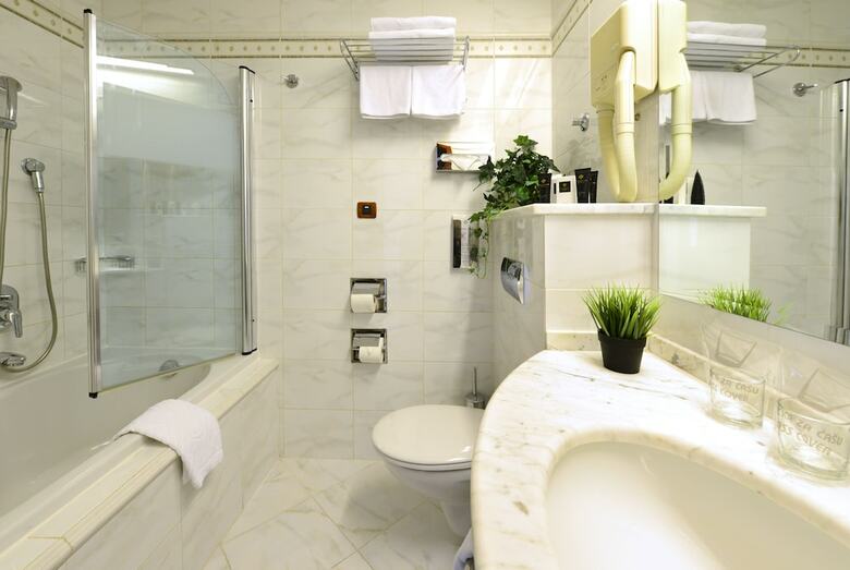 Grand Hotel Adriatic I