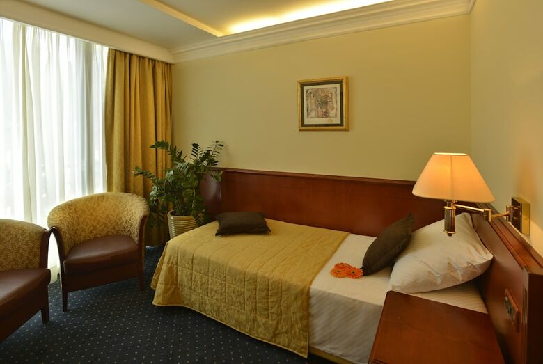 Grand Hotel Adriatic I