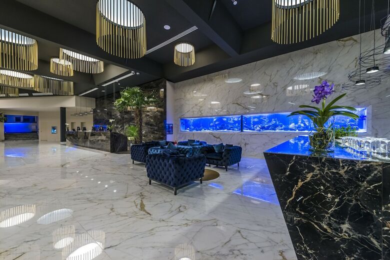 Grand Hotel Adriatic I