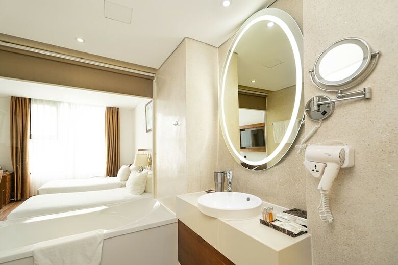 Cicilia Hotel And Spa