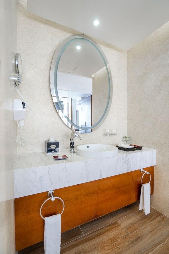 Cicilia Hotel And Spa