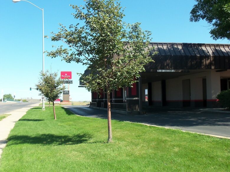 Hotel Ramada By Wyndham Rapid City