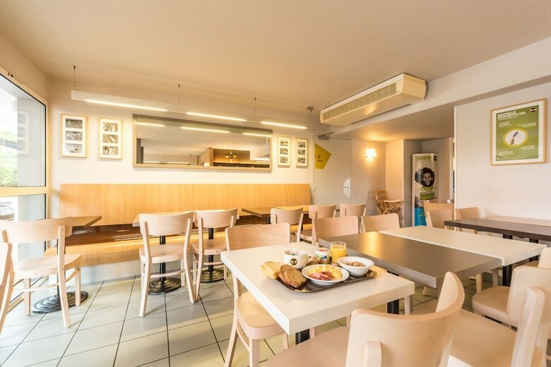 Hotel B&B H�tel Alencon Nord